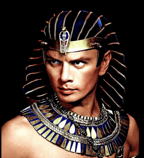 Yul Brynner em Os 10 Mandamentos