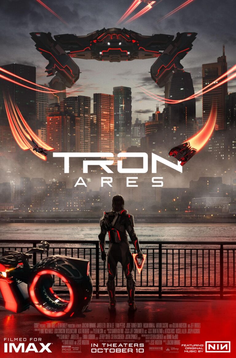 Home 13 TRON: ARES, que estreou nos cinemas no ano passado, está agora disponível no streaming da Disney. Infelizmente, é uma repetição de clichês dos filmes anteriores, sem nada de novo a acrescentar.